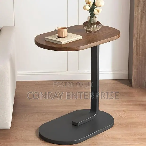 C-Shaped Coffee Table · Photo 1