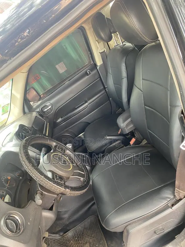Jeep Patriot Altitude Edition 4dr SUV 4WD (2.4L 4cyl 6A) 2015 Black · Photo 1
