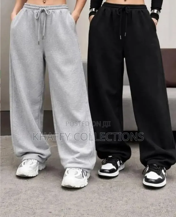 Unisex Baggy Sweatpants Joggers · Photo 1