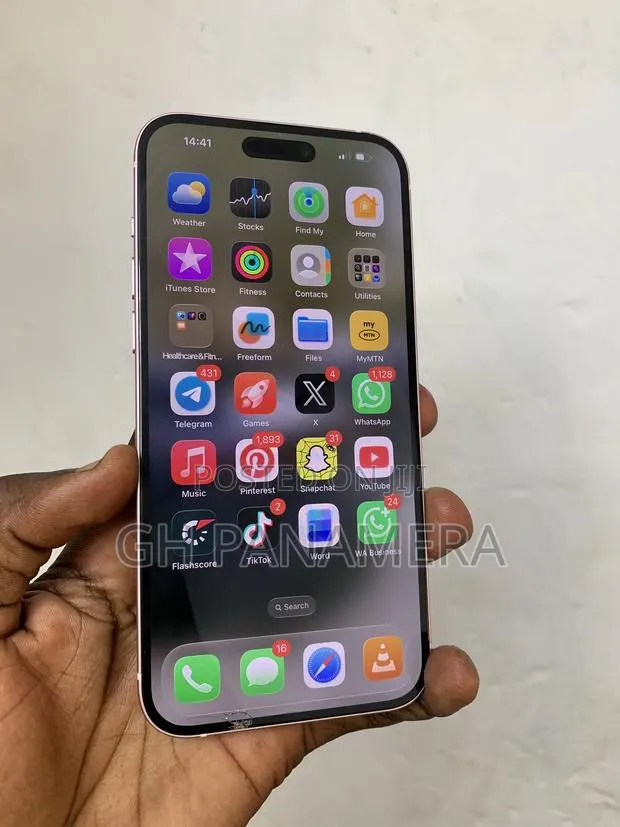 Apple iPhone 15 Plus 128 GB · Photo 1