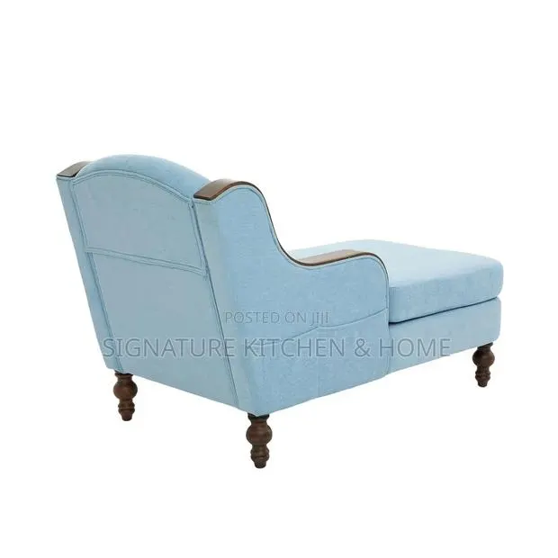 Lounge Chair · Photo 1