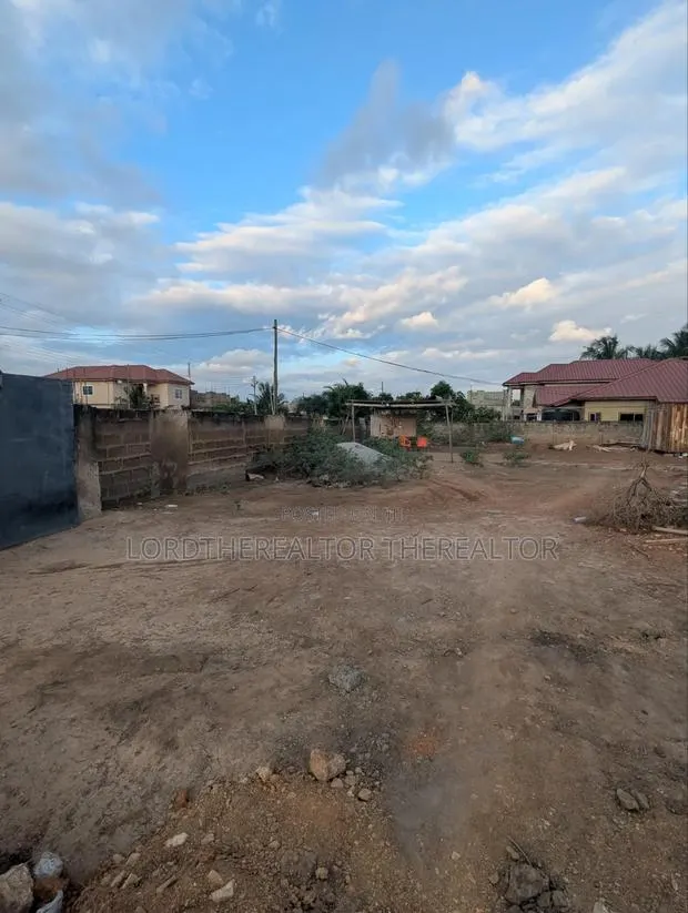 Titled Full Plot for Sale · Photo 1