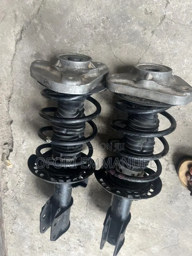 Benz E350 4Matic Front Shocks W212 2010-2015 · Photo 1