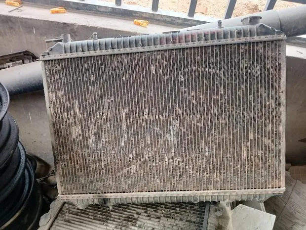 Nissan Vanette Radiator