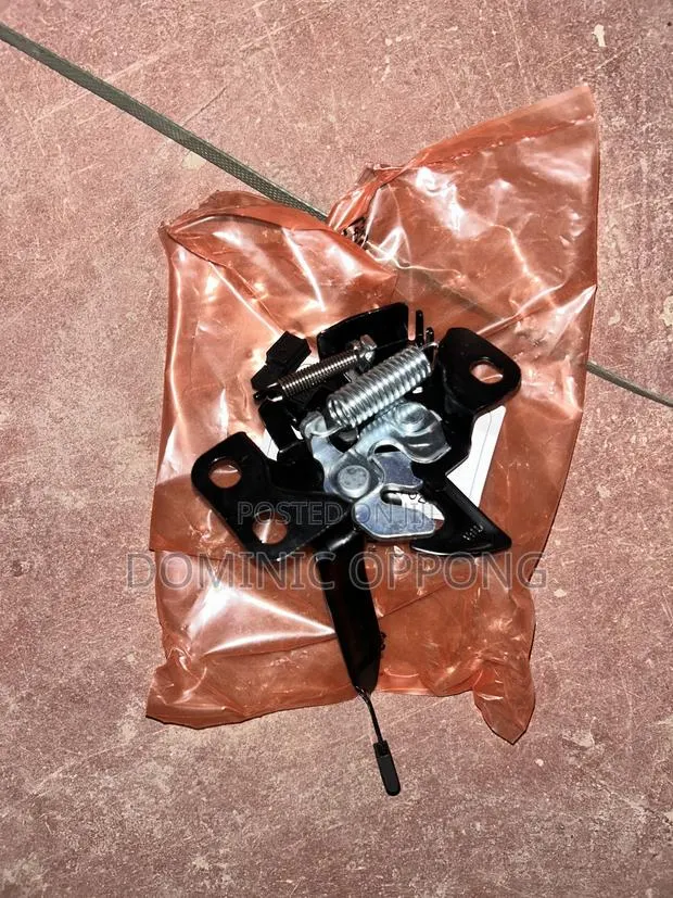 Honda Civic 2022 - 2024 Bonnet Lock · Photo 1