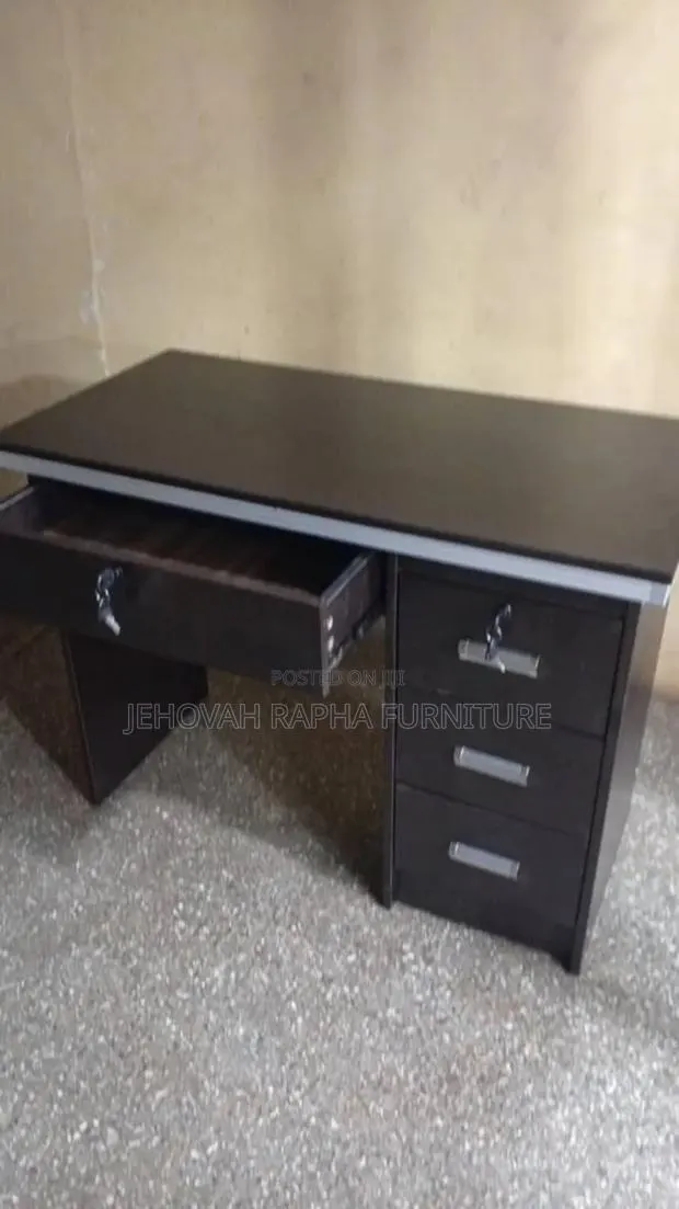 Open Drawer Cabinet · Photo 1