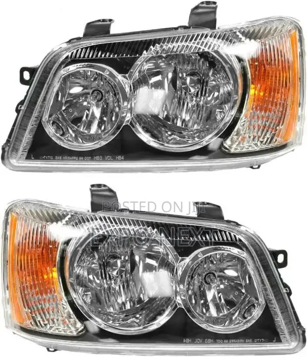 Toyota Highlander 2002-2004 Head Light · Photo 1