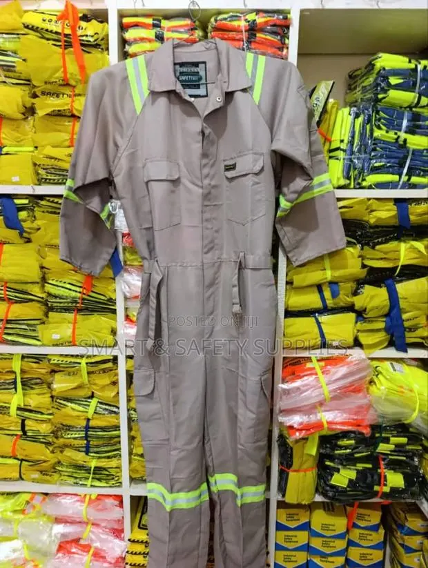 Khaki Overall ( Safety Boy) · Photo 1