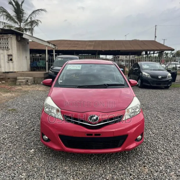 Toyota Vitz 2012 Pink · Photo 1