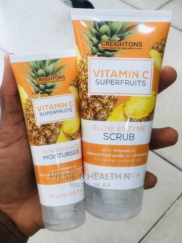 Vitamin C Superfruits Scrub and Moisturizer · Photo 1