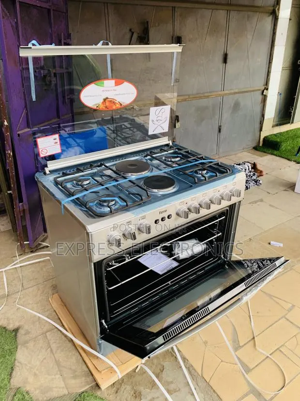 Limited Stock 4-2 Stove Gas Electric 60/90 Oven Rotisserie · Photo 1