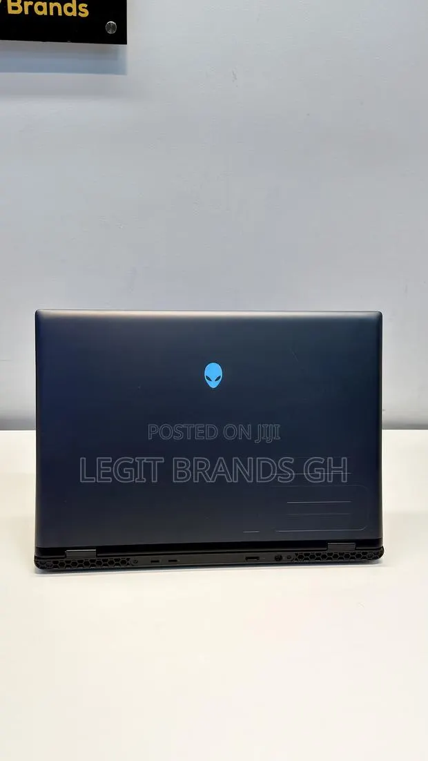 Laptop Alienware M16 R2 16GB Intel Core Ultra 7 SSD 1T · Photo 1