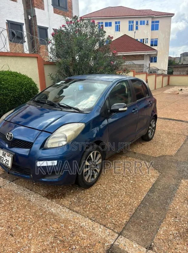 Toyota Vitz 1.0 FWD 5dr 2008 Blue · Photo 1