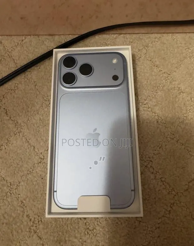 New Apple iPhone 18 Pro Max 512 GB Blue · Photo 1
