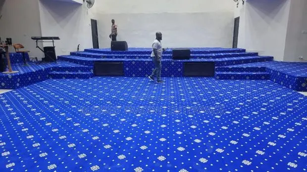 High Quality Blue Woolen Carpet With Modern Designs · Photo 1