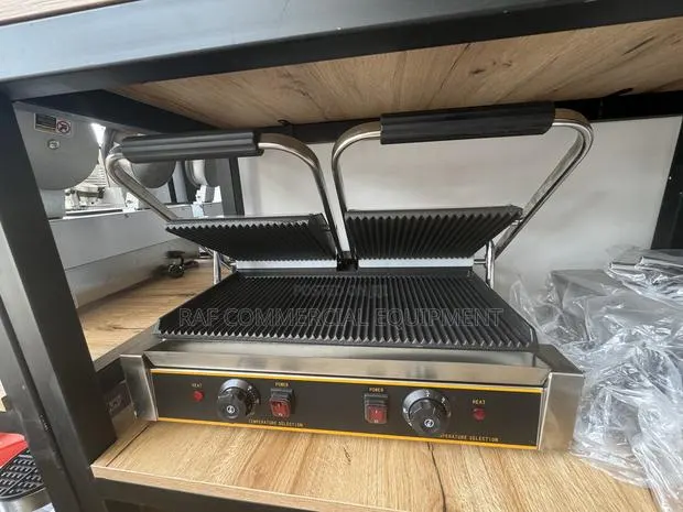 Double Panini Toaster · Photo 1