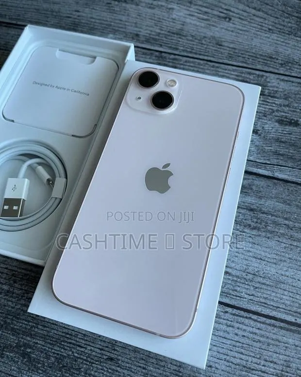 New Apple iPhone 13 128 GB White · Photo 1