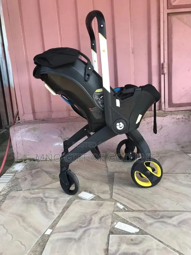 Doona Car Seat Stroller, Nitro Black - All-in-One Travel System · Photo 2