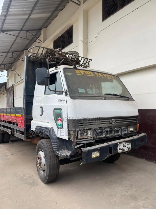Kia Rhino Double Axle · Photo 1