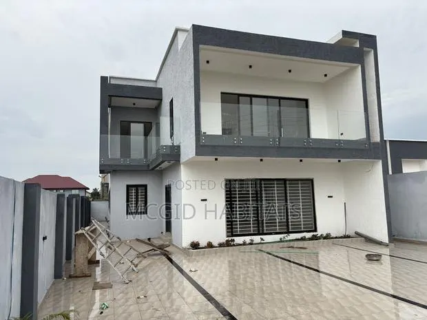 3bdrm House in Oyarifa Mall Area for sale · Photo 1