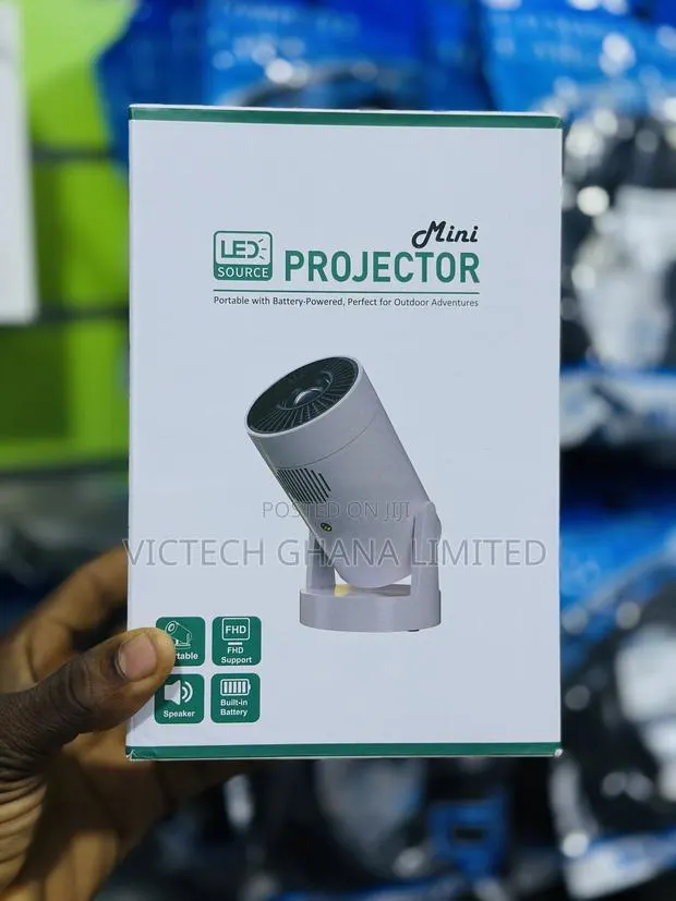 Mini Portable Projector · Photo 1