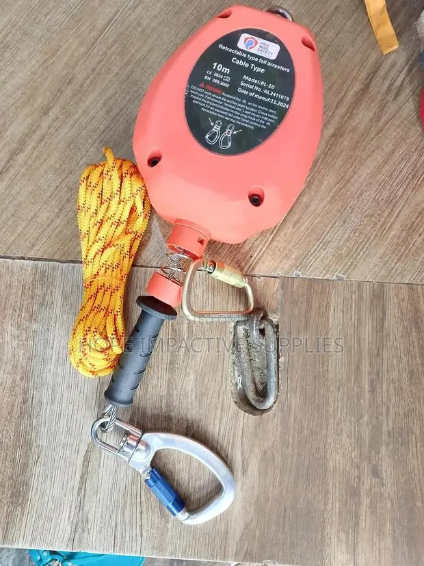 Pro Mac 10m Retractable Fall Arrester. · Photo 1