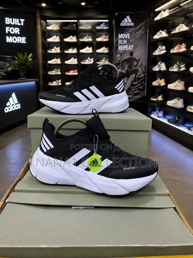 Adidas Adistar 2.0 Running Sneakers · Photo 1