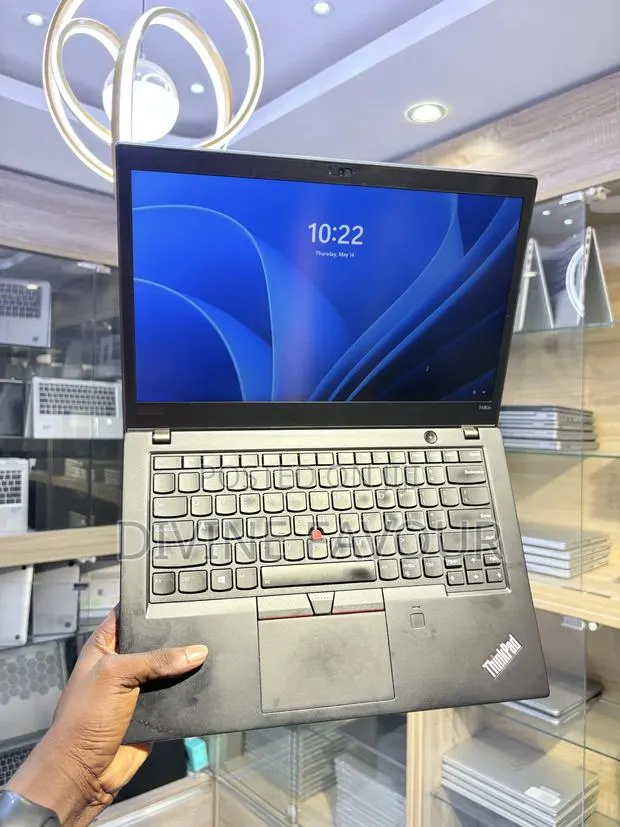 Laptop Lenovo ThinkPad T480s 8GB Intel Core i5 SSD 256GB · Photo 1