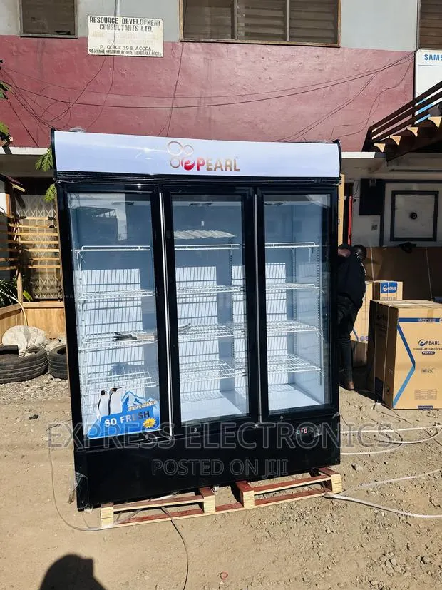 Fresh Delight Display Fridge Pearl PVC-150 · Photo 1
