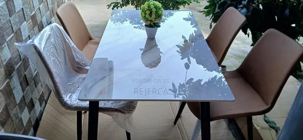 Marbol Dinning Set · Photo 1
