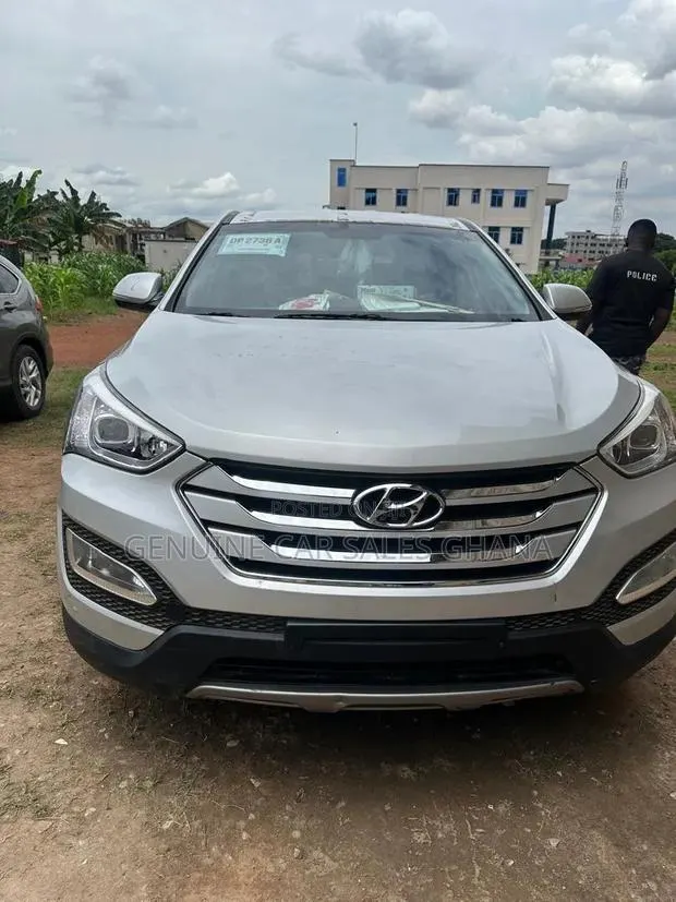 Hyundai Santa Fe SE AWD 2017 Silver · Photo 1