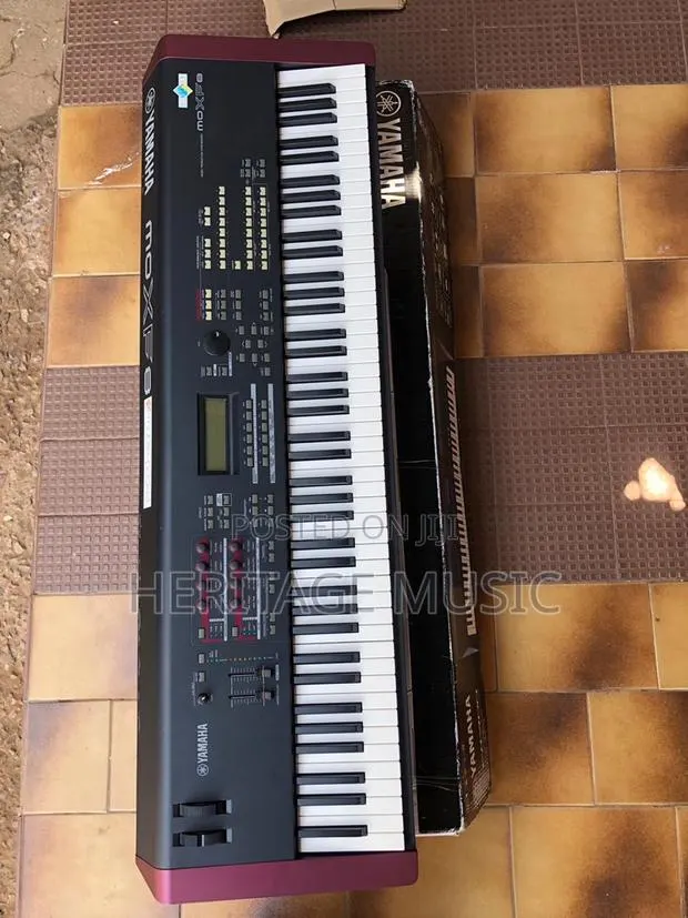 Yamaha Moxf8 · Photo 1