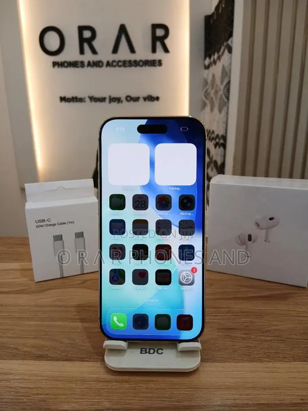 Apple iPhone Air 256 GB White · Photo 1