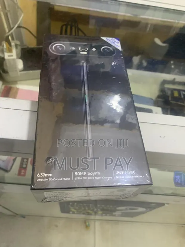 New Tecno Camon Slim 256 GB Blue · Photo 1
