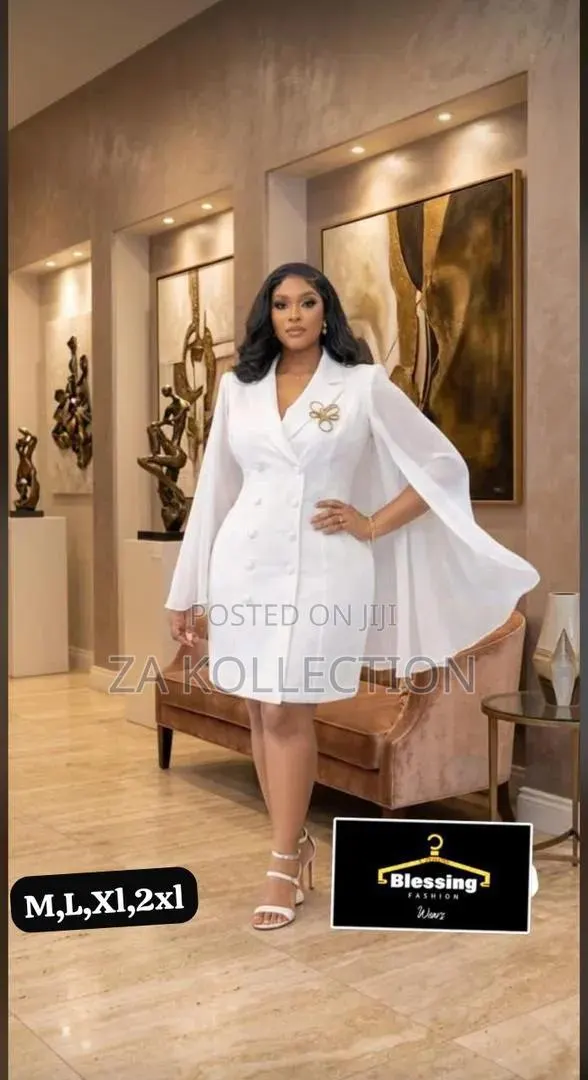 Ladies White Party Dress · Photo 1