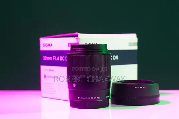 Sigma 30mm F/1.4 Dc Dn Contemporary Lens (Canon) · Photo 1