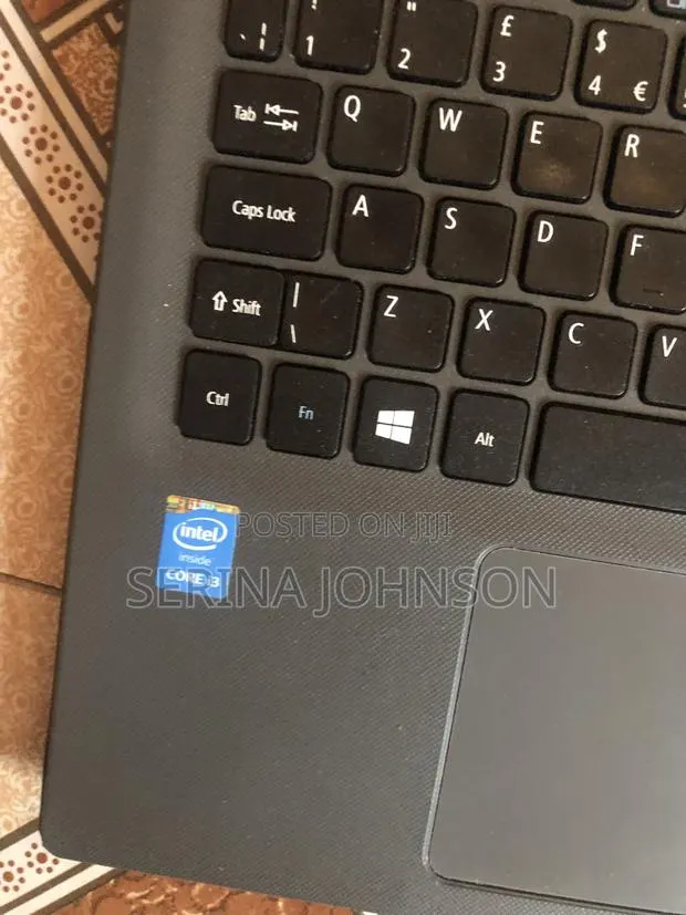 Laptop Acer Aspire E5-573 8GB Intel Core i3 HDD 320GB · Photo 1