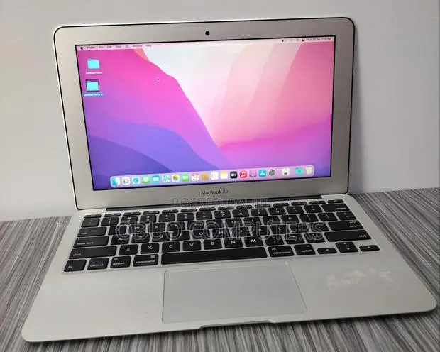 Laptop Apple MacBook Air 2015 4GB Intel SSD 128GB · Photo 1