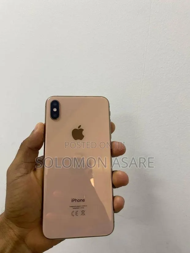 Apple iPhone XS Max 256 GB Gold · Photo 1
