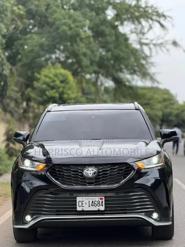 Toyota Highlander XSE AWD 2024 Black · Photo 1