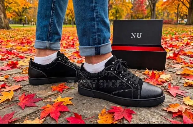 Numers All Black Edition · Photo 1