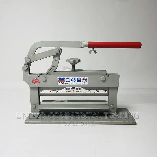 Tile Cutter · Photo 1