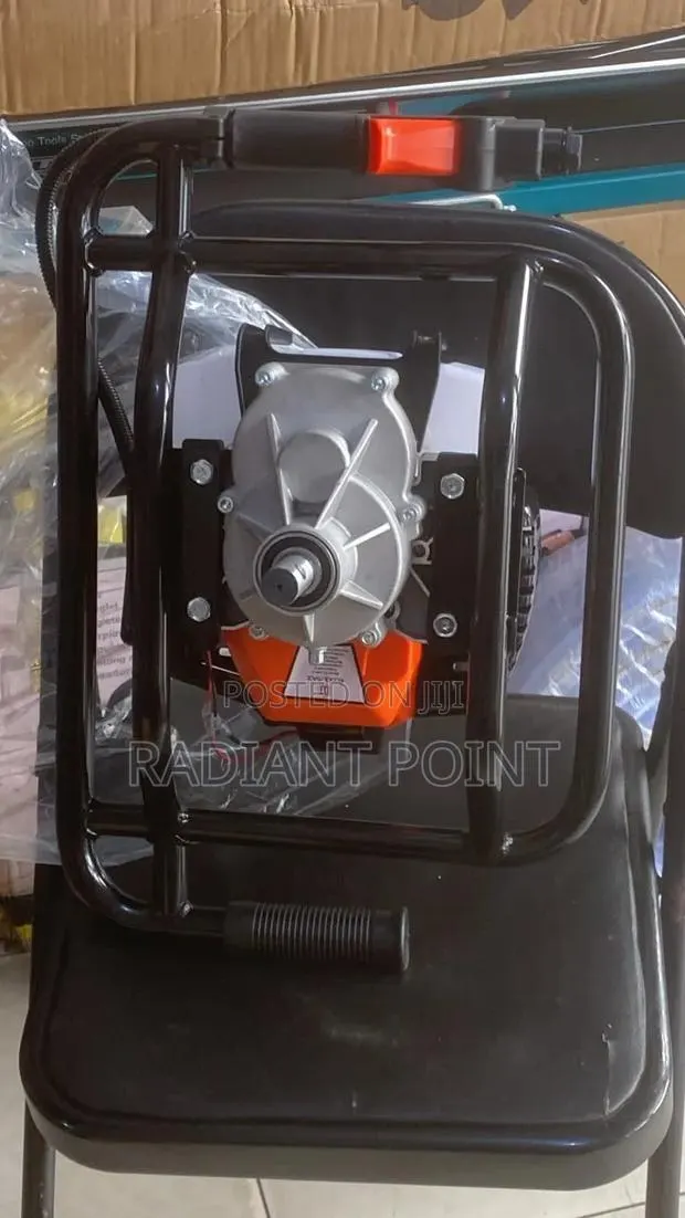 Earth Auger Power · Photo 2