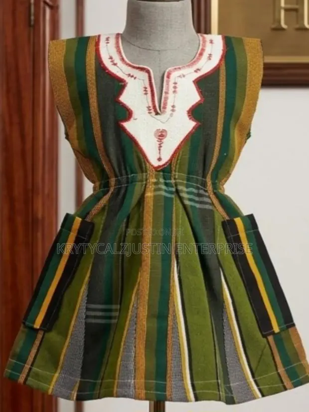 Quality and Affordable Smocks · Photo 1