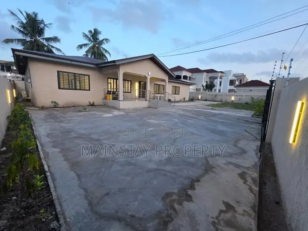 5bdrm House in Mainstay Estates, Tseaddo for rent · Photo 1