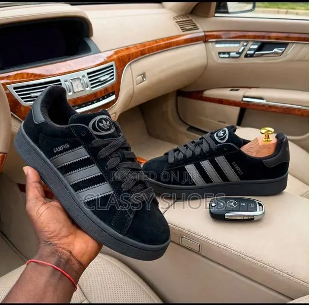 Adidas Campus All Black Edition · Photo 1