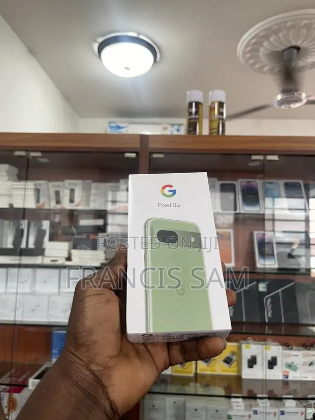 New Google Pixel 8a 128 GB Green · Photo 1