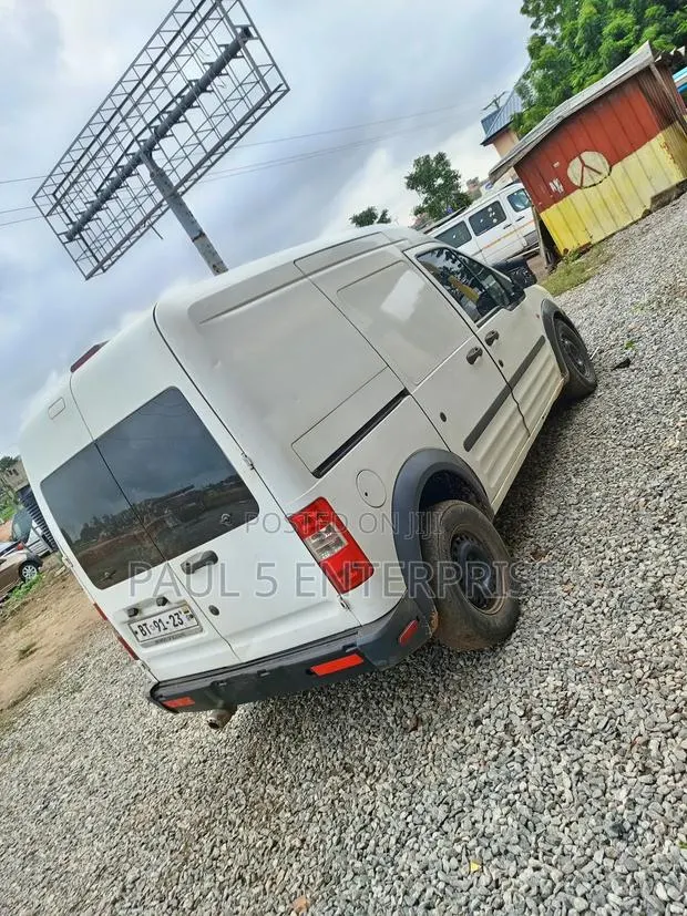 Ford Transit 2012 White · Photo 1