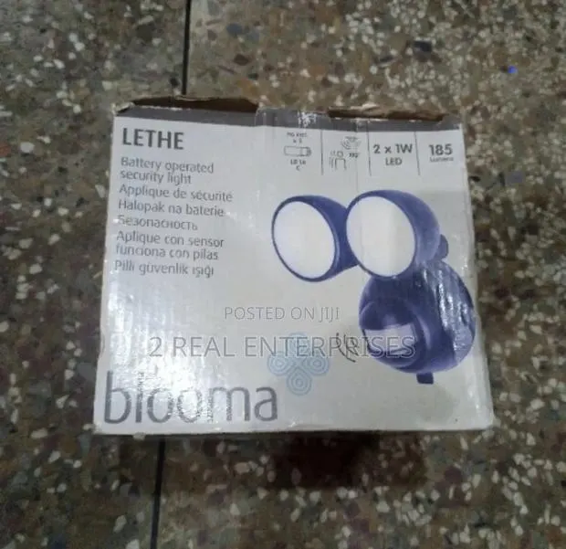 Blooma Lethe Battery Twin LED Outdoor PIR Motion Sensor Security Light · Photo 1