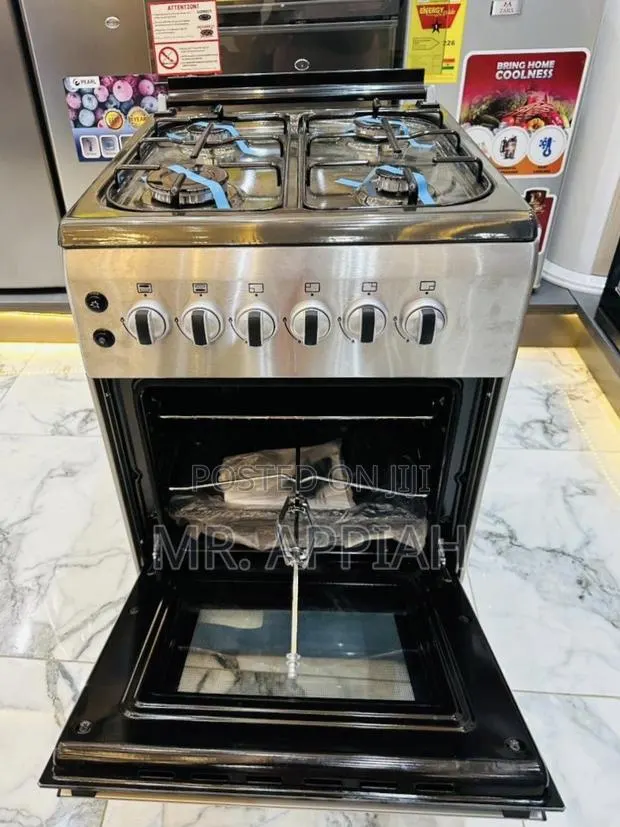 Classic Ferre 50x60 4 Burner(Gray)Glass Oven · Photo 1